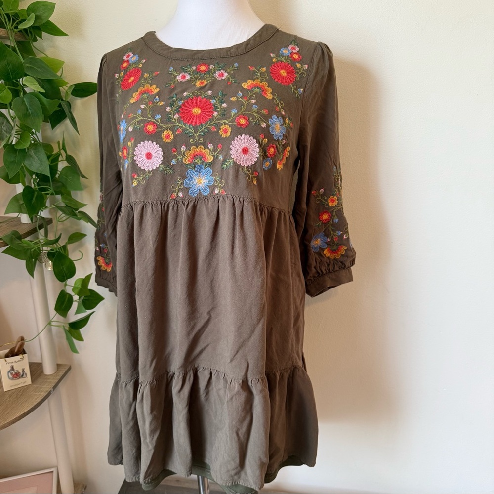 Boho Embroidered Dress - Picture 4 of 5